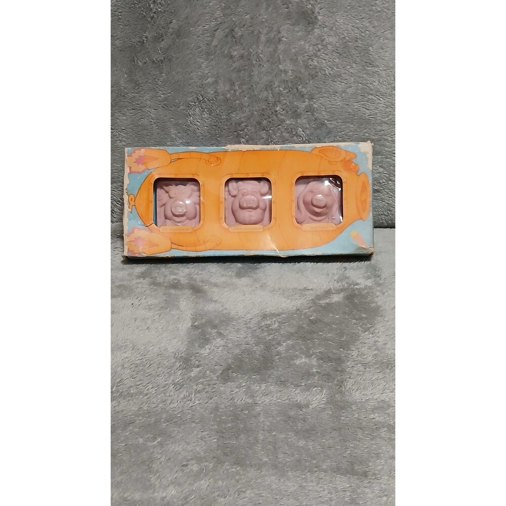 Vintage 1979 Hallmark Muppets Pigs In Space Swinetrek Soap  3 Bars Kitsch Decor